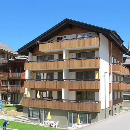 Appartementhaus Venetz Saas105 Ruhige Lage Direkt An Skibushaltestelle Exterior photo
